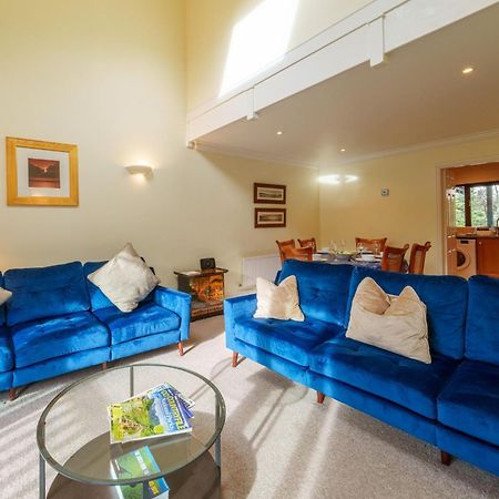 Tree Tops At The Falls - Great For Families, Central Location With Parking Ambleside Exterior photo