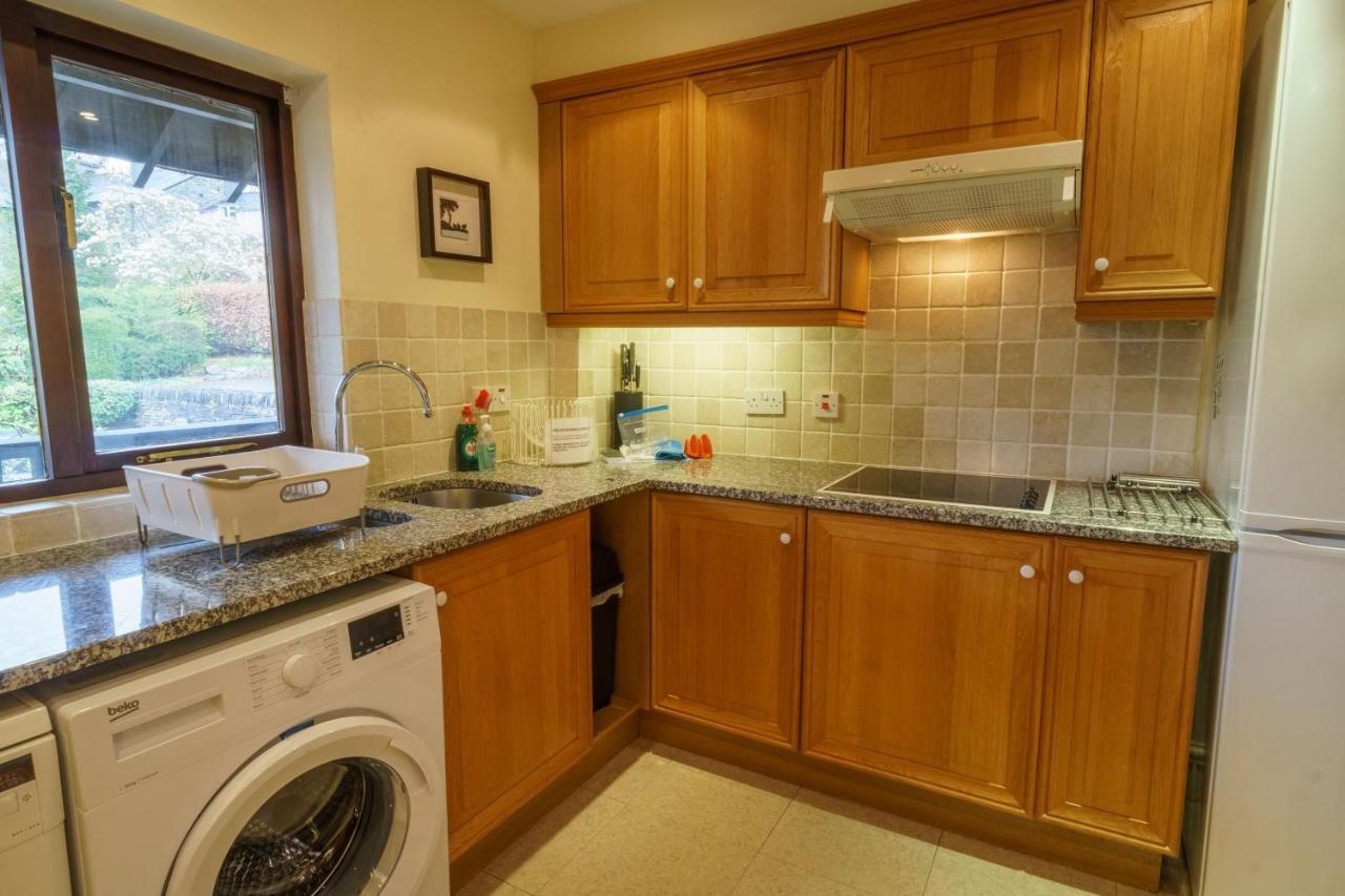 Tree Tops At The Falls - Great For Families, Central Location With Parking Ambleside Exterior photo