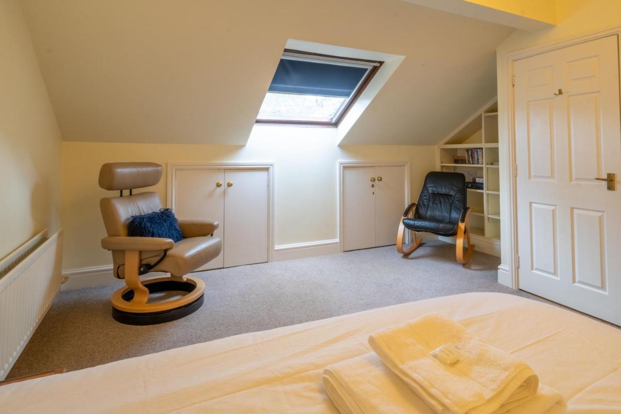 Tree Tops At The Falls - Great For Families, Central Location With Parking Ambleside Exterior photo