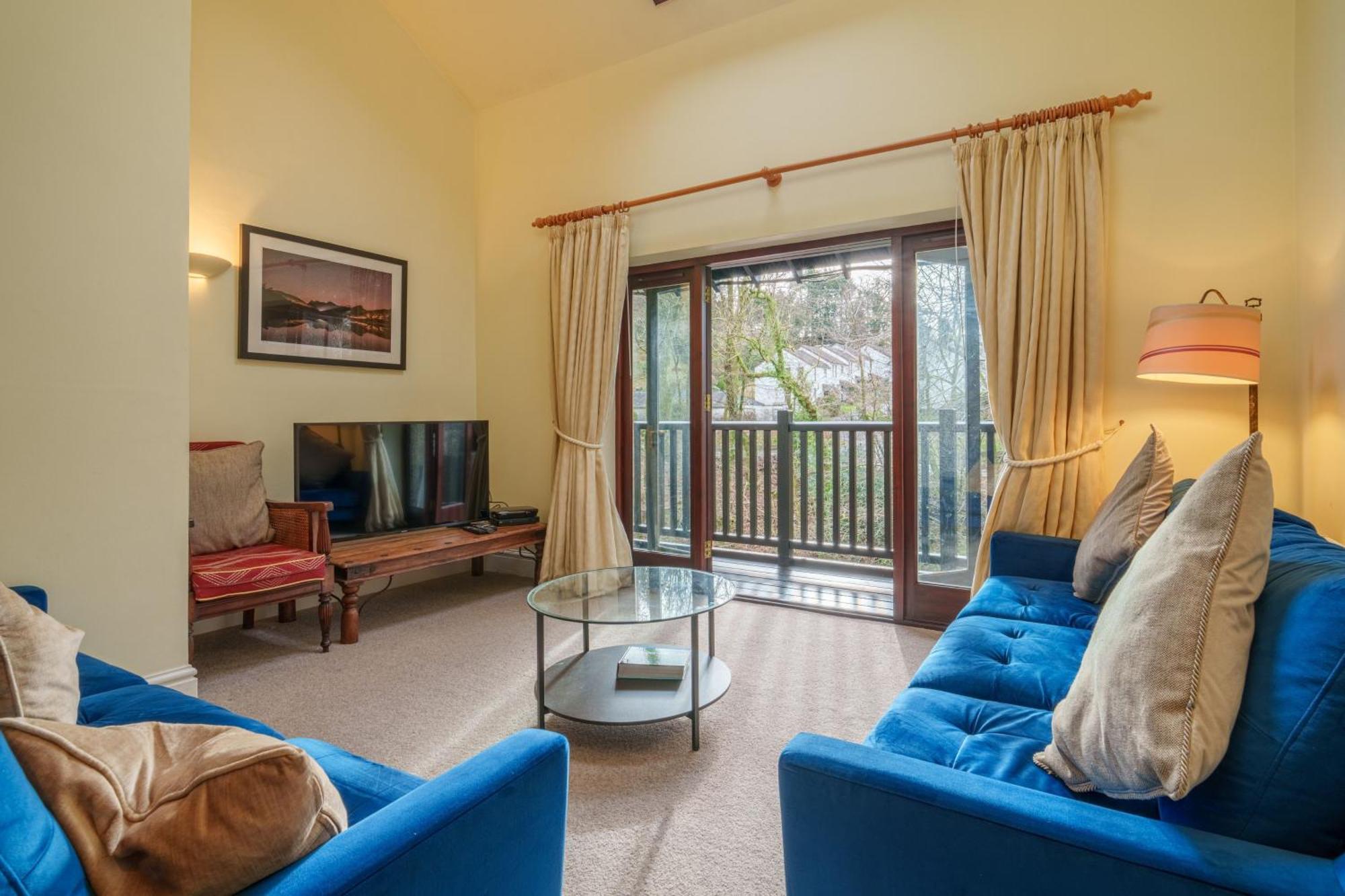 Tree Tops At The Falls - Great For Families, Central Location With Parking Ambleside Exterior photo